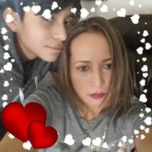 Meet your Posher, Claudia